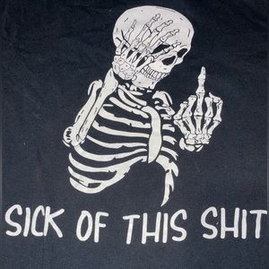 Graphic tee